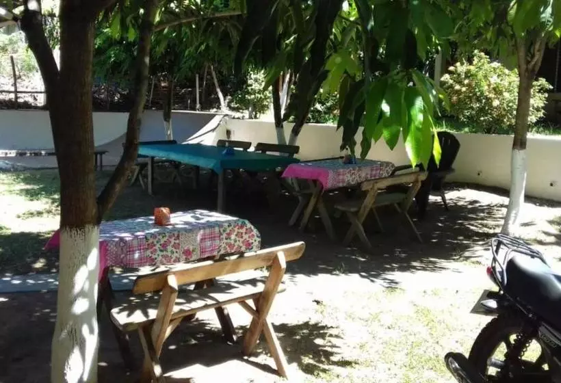 Retkeilymaja Hostal El Balsamo