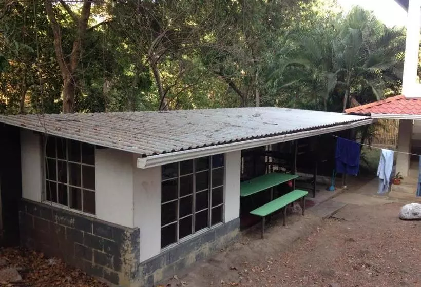 Retkeilymaja Hostal El Balsamo