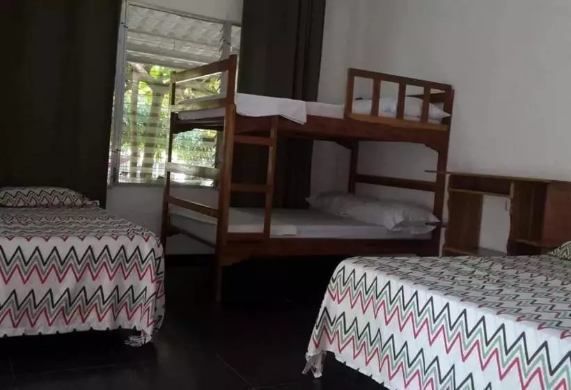 Retkeilymaja Hostal El Balsamo