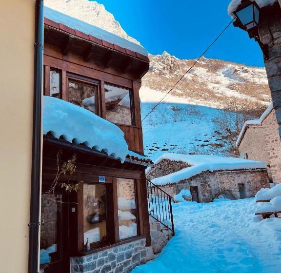 Albergue Villa De Bulnes