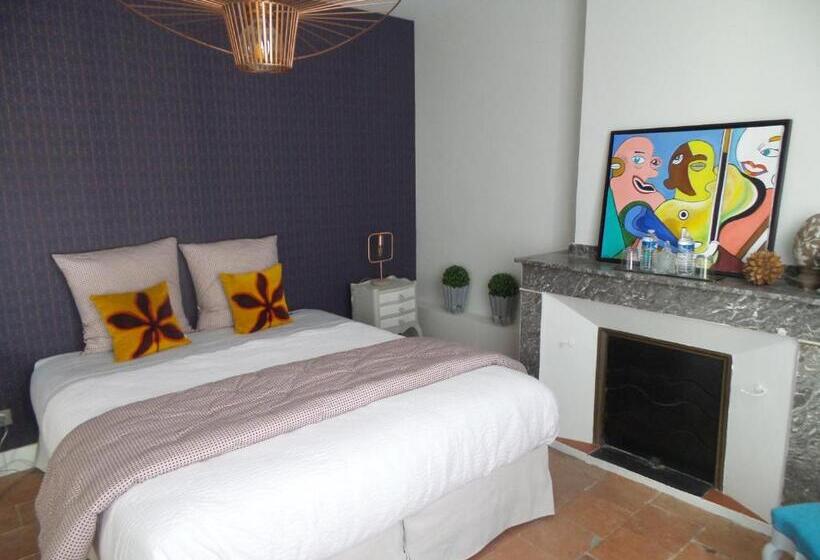 تختخواب و صبحانه La Cour Carree   Chambres D Hôtes