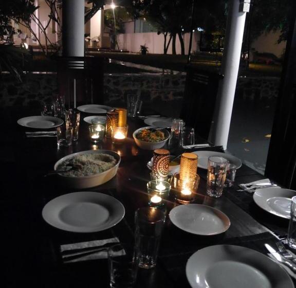 Nocleg ze śniadaniem Villa Layanga   Riverside Guestrooms