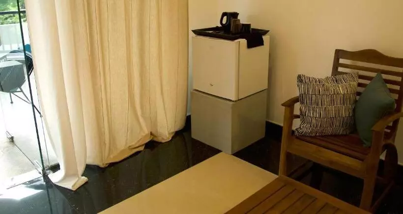 Aamiaismajoitus (B&B) Villa Layanga   Riverside Guestrooms