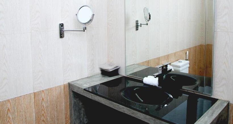 Nocleg ze śniadaniem Villa Layanga   Riverside Guestrooms