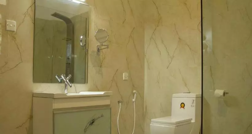 Aamiaismajoitus (B&B) Villa Layanga   Riverside Guestrooms