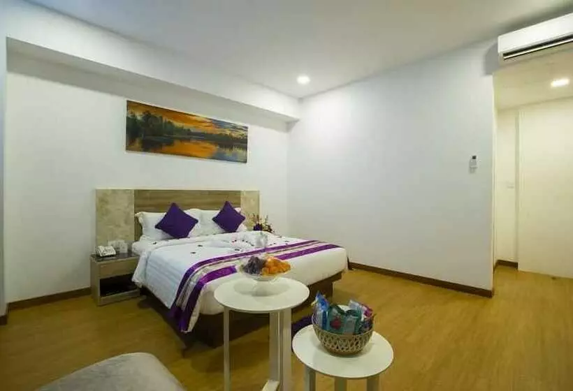 هتل Platinum Square