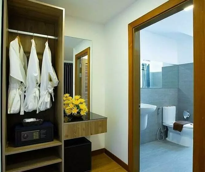 هتل Platinum Square