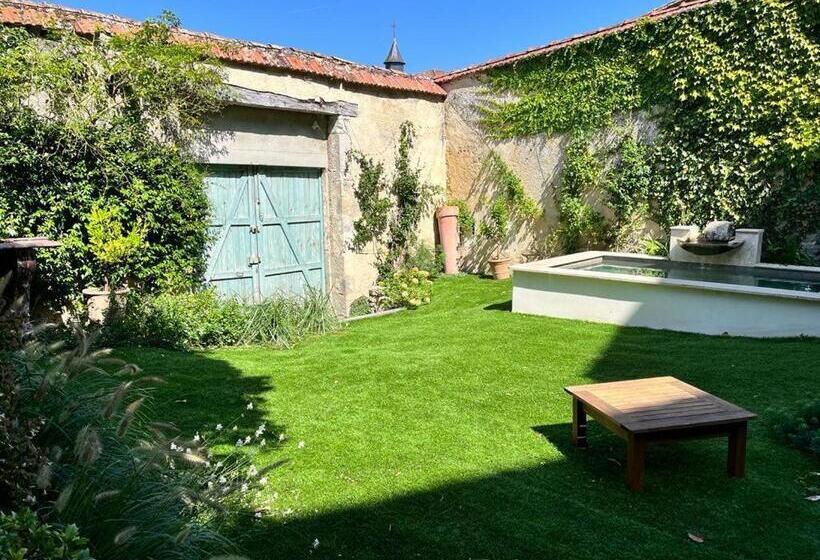 Bed and Breakfast Le Clos De La Cathedrale