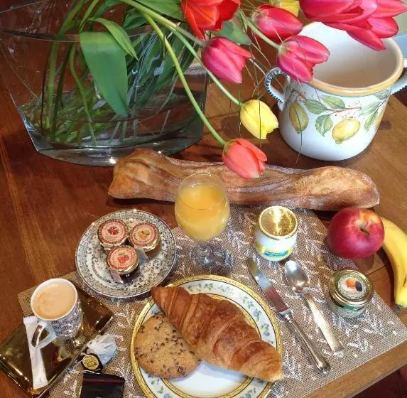 Aamiaismajoitus (B&B) Le Clos De La Cathedrale