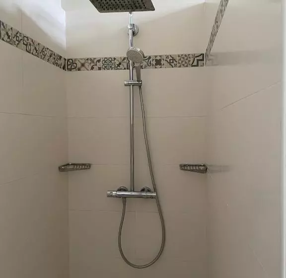 Aamiaismajoitus (B&B) Le Clos De La Cathedrale