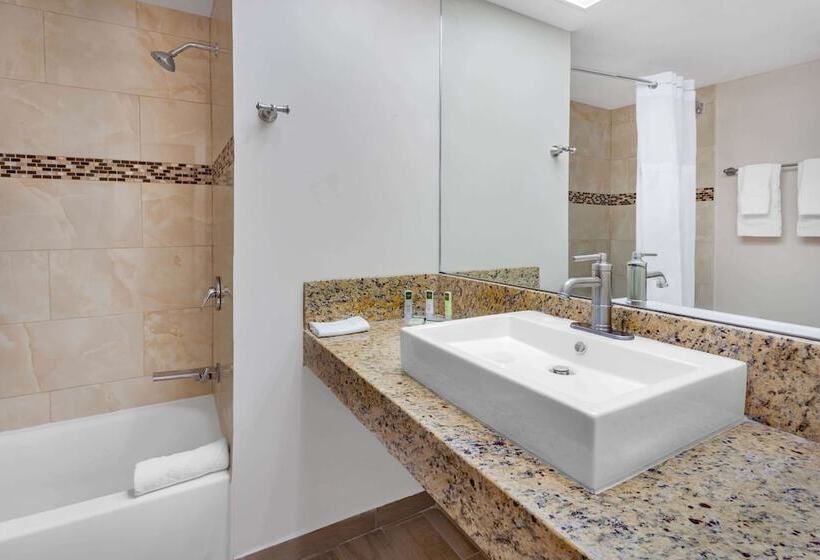 فندق Days Inn By Wyndham Piedras Negras