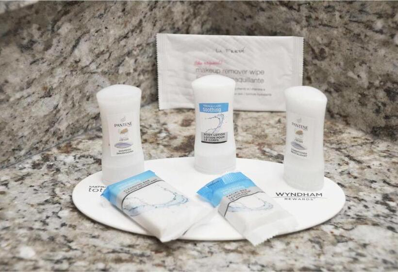 فندق Days Inn By Wyndham Piedras Negras