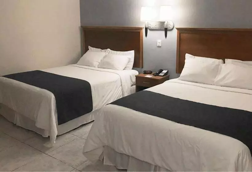 ホテル Days Inn By Wyndham Piedras Negras