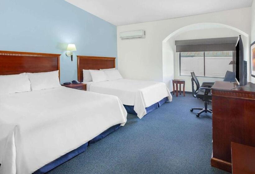 فندق Days Inn By Wyndham Piedras Negras