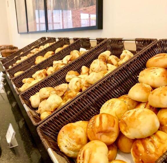 Legacy Hotel Guaratinguetá   Ao Lado De Aparecida  Sp