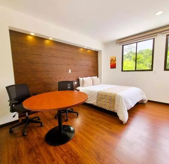 هاستل Burbi Lake Lodge Monteverde