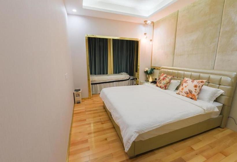 Cloud Land Apartment