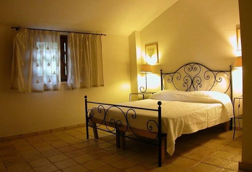 בית מלון כפרי Agriturismo Le Magnolie