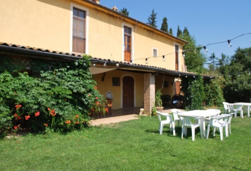 בית מלון כפרי Agriturismo Le Magnolie