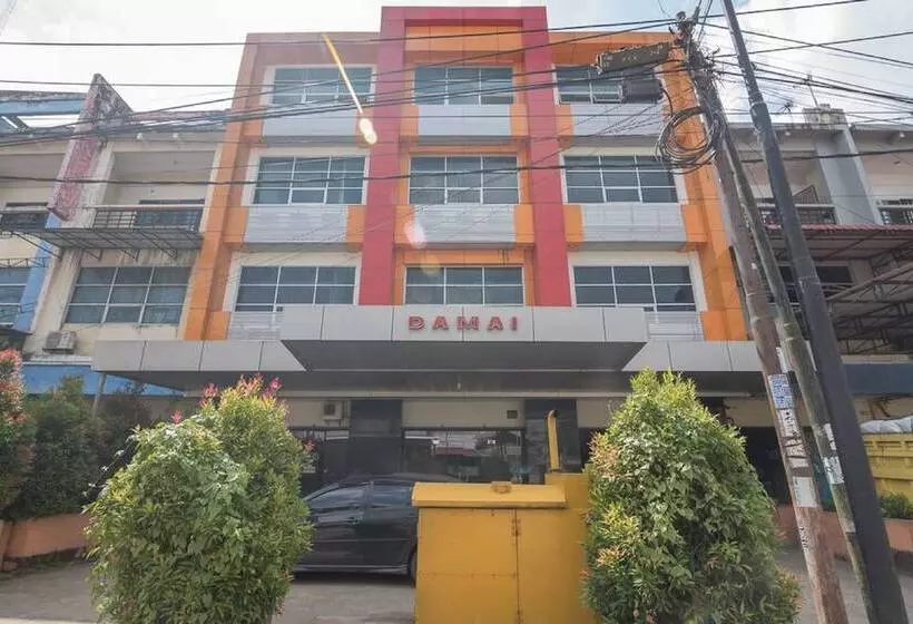 ペンション Reddoorz Near Gajah Mada Pontianak