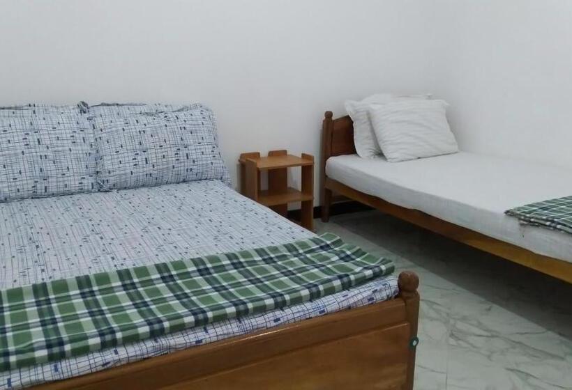 Hostel Lucky Star View Inn