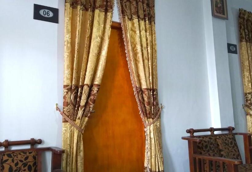 Hostel Lucky Star View Inn