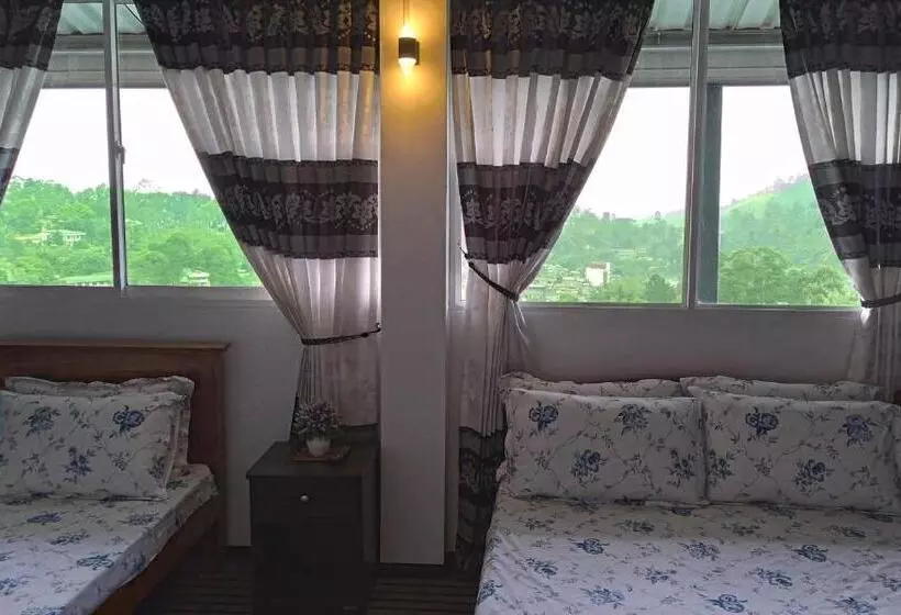 Retkeilymaja Lucky Star View Inn