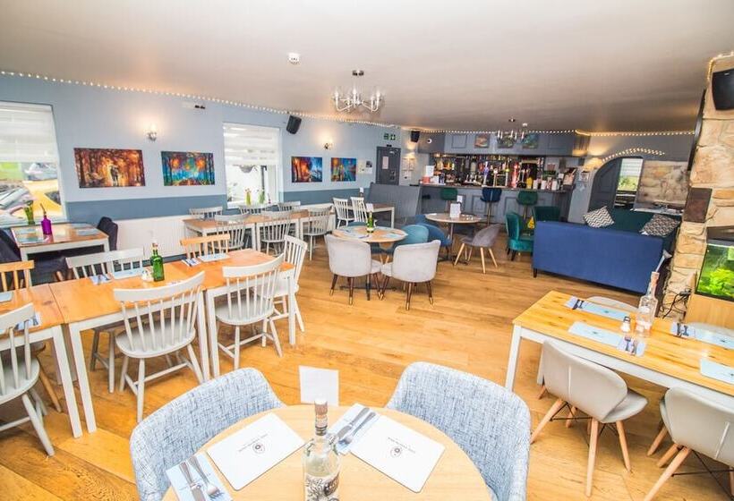 فندق صغير The Saxon Inn