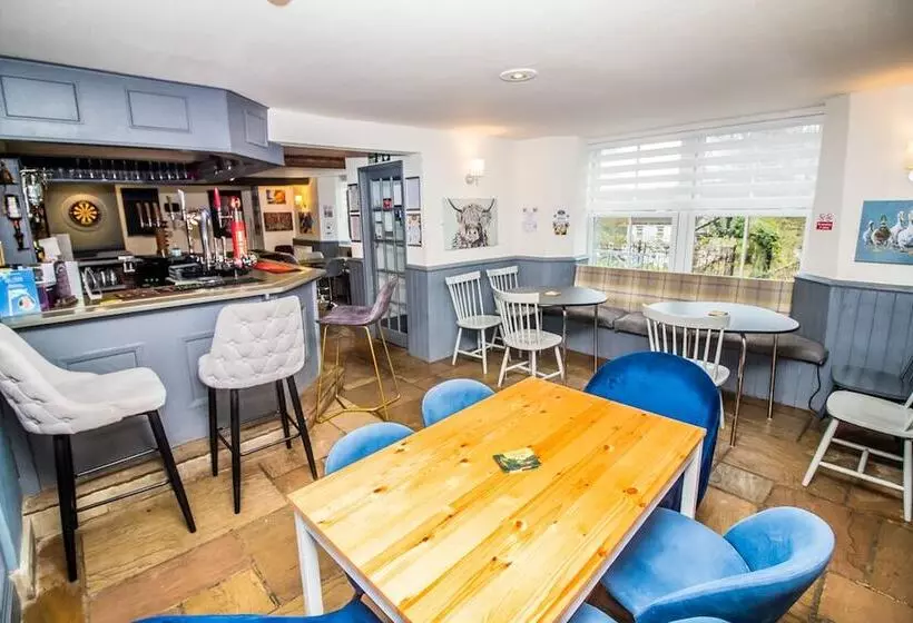 Hostel The Saxon Inn