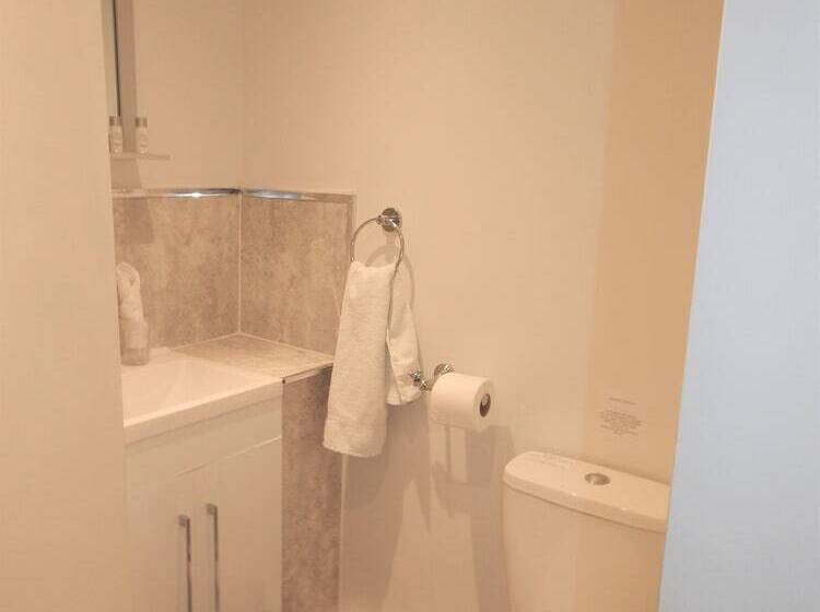 فندق صغير The Saxon Inn