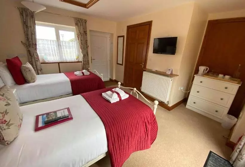 Aamiaismajoitus (B&B) High View Cottage