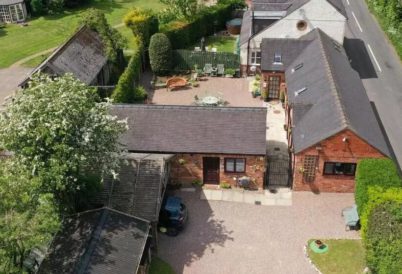 Aamiaismajoitus (B&B) High View Cottage