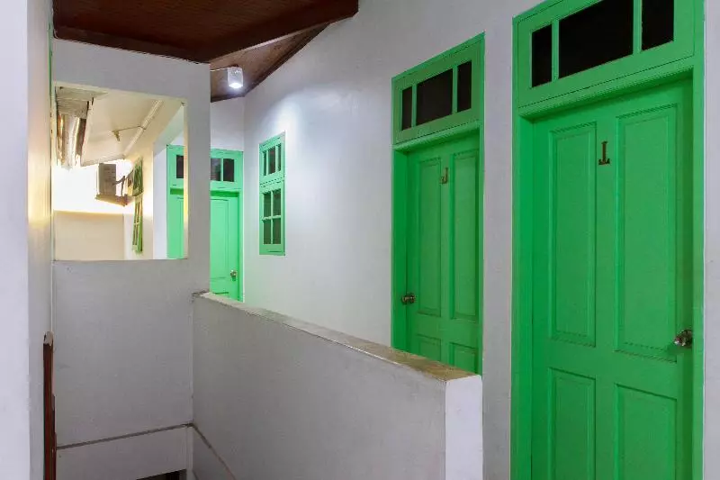 Hotelli Oyo 502 Wisma Bukti