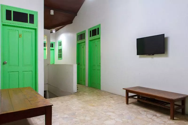 Hotelli Oyo 502 Wisma Bukti