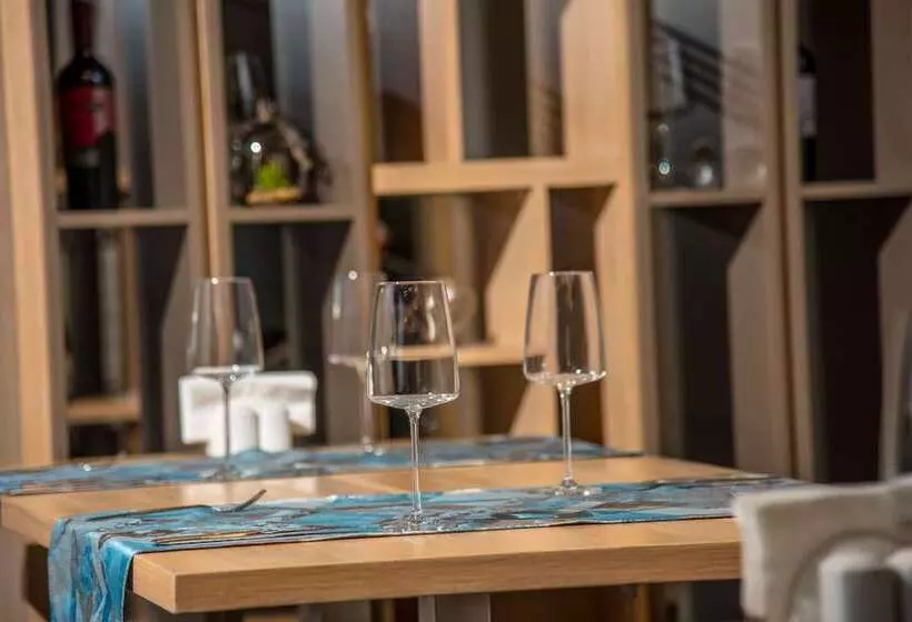 هتل Best Western Premier Plovdiv Hills