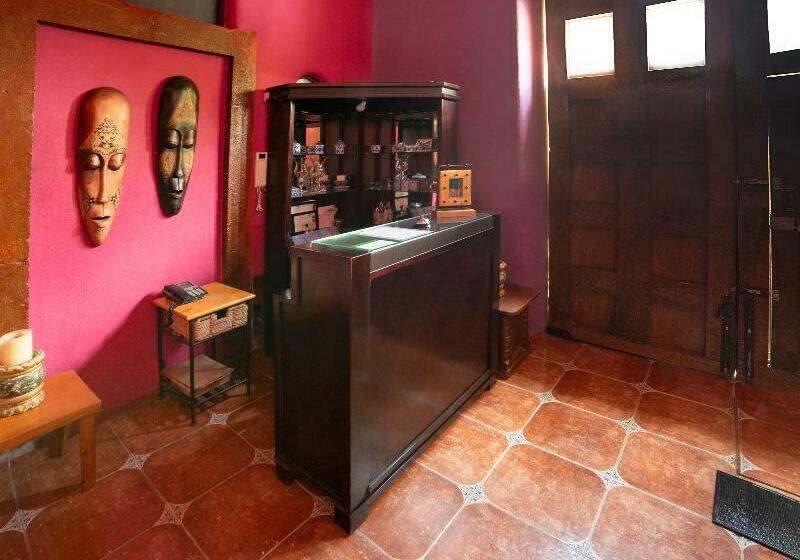 هتل Capital O Next Yard & Suites Tequisquiapan