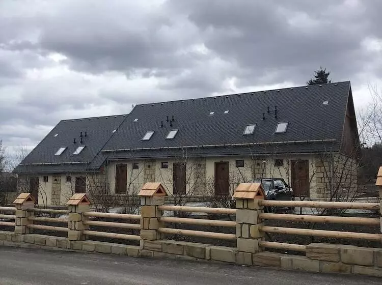 Hotelli Rezidence Pihel