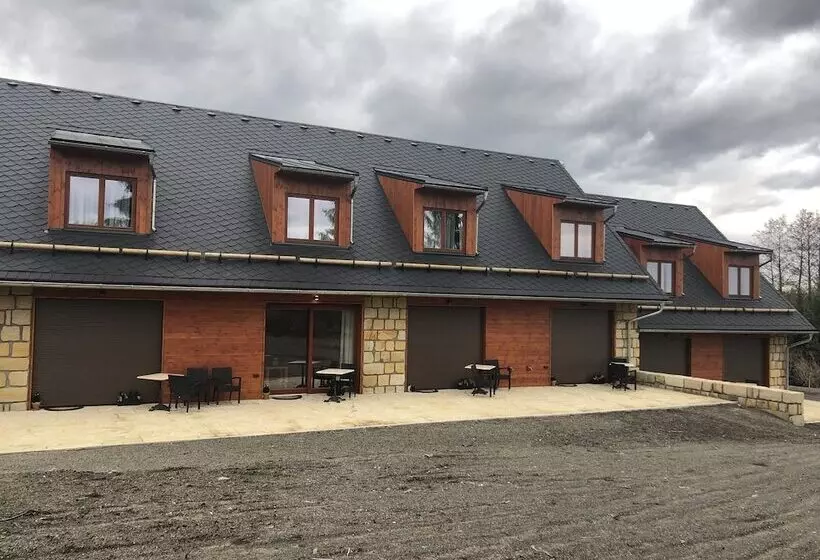 Hotelli Rezidence Pihel