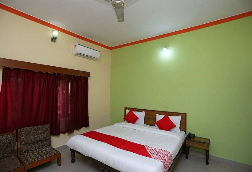 Oyo 29925 Hotel Green House