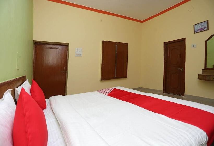 Oyo 29925 Hotel Green House