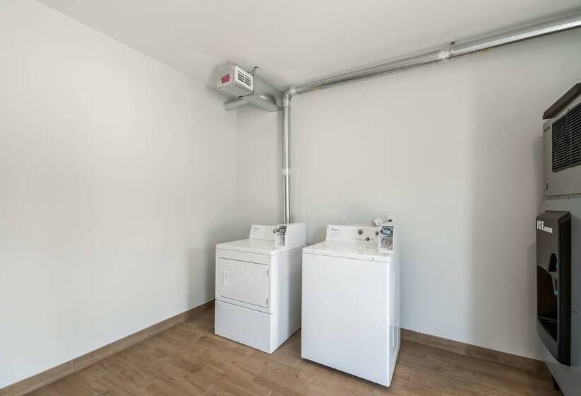 فندق Americas Best Value Inn & Suites Porter North Houston