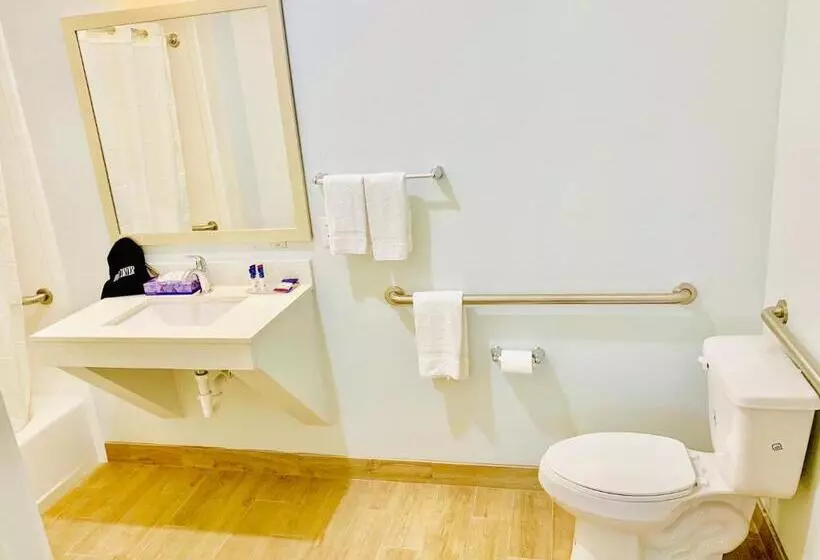 Hotelli Americas Best Value Inn & Suites Porter North Houston