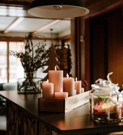 مبيت وإفطار Wildstrubel Lodge