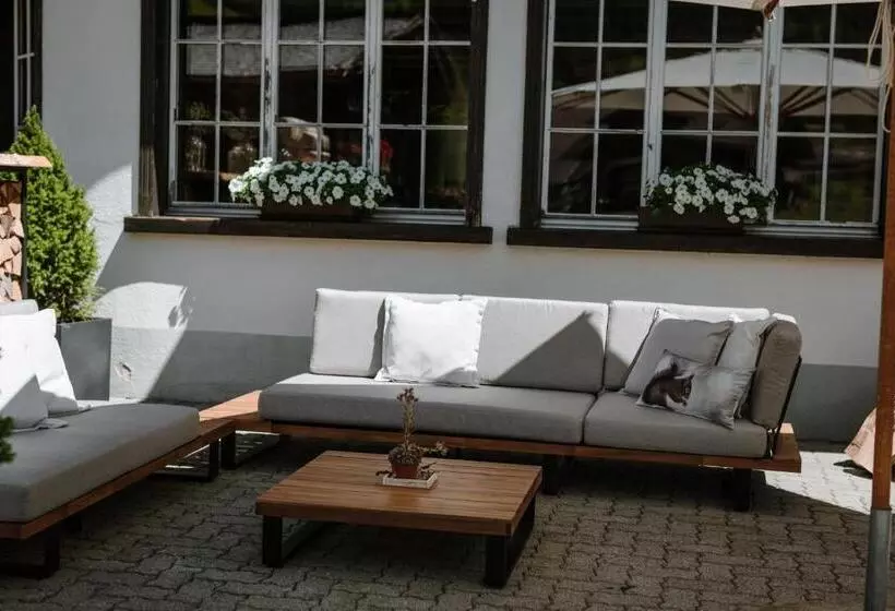 Bed and Breakfast Wildstrubel Lodge