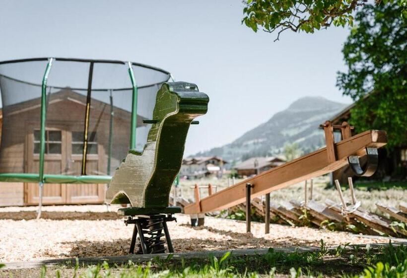 مبيت وإفطار Wildstrubel Lodge