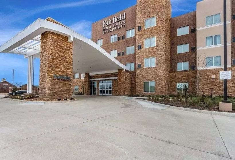 Hotelli Fairfield Inn & Suites By Marriott Dallas Dfw Airport North Coppell Grapevine