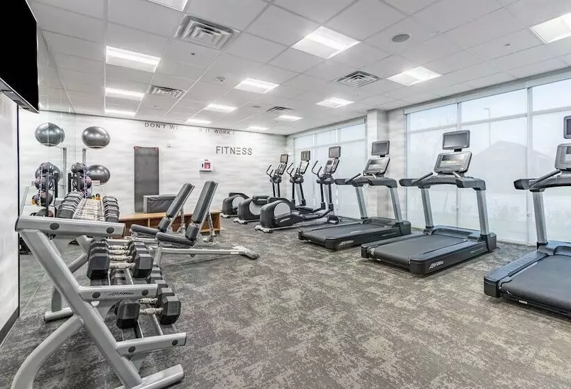 Hotelli Fairfield Inn & Suites By Marriott Dallas Dfw Airport North Coppell Grapevine