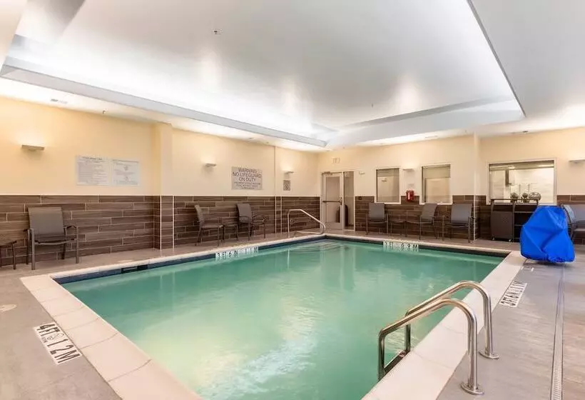 Hotelli Fairfield Inn & Suites By Marriott Dallas Dfw Airport North Coppell Grapevine