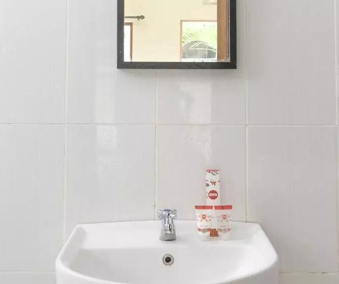 ホテル Oyo 618 Top Residence