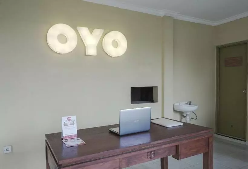 ホテル Oyo 618 Top Residence